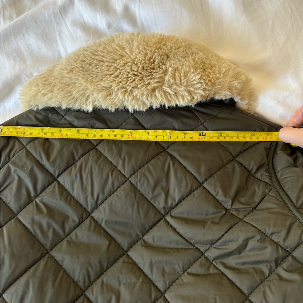 Boden Olive Green Quilted Puffer Jacket with White Collar - Picture 9 of 9